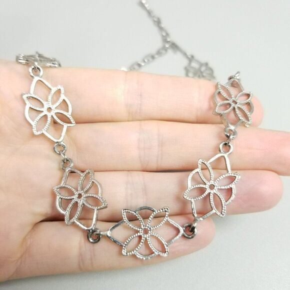 Vintage Silver Tone Filigree Flower Chain Necklace, Adjustable Hook Clasp Estate - Picture 1 of 7